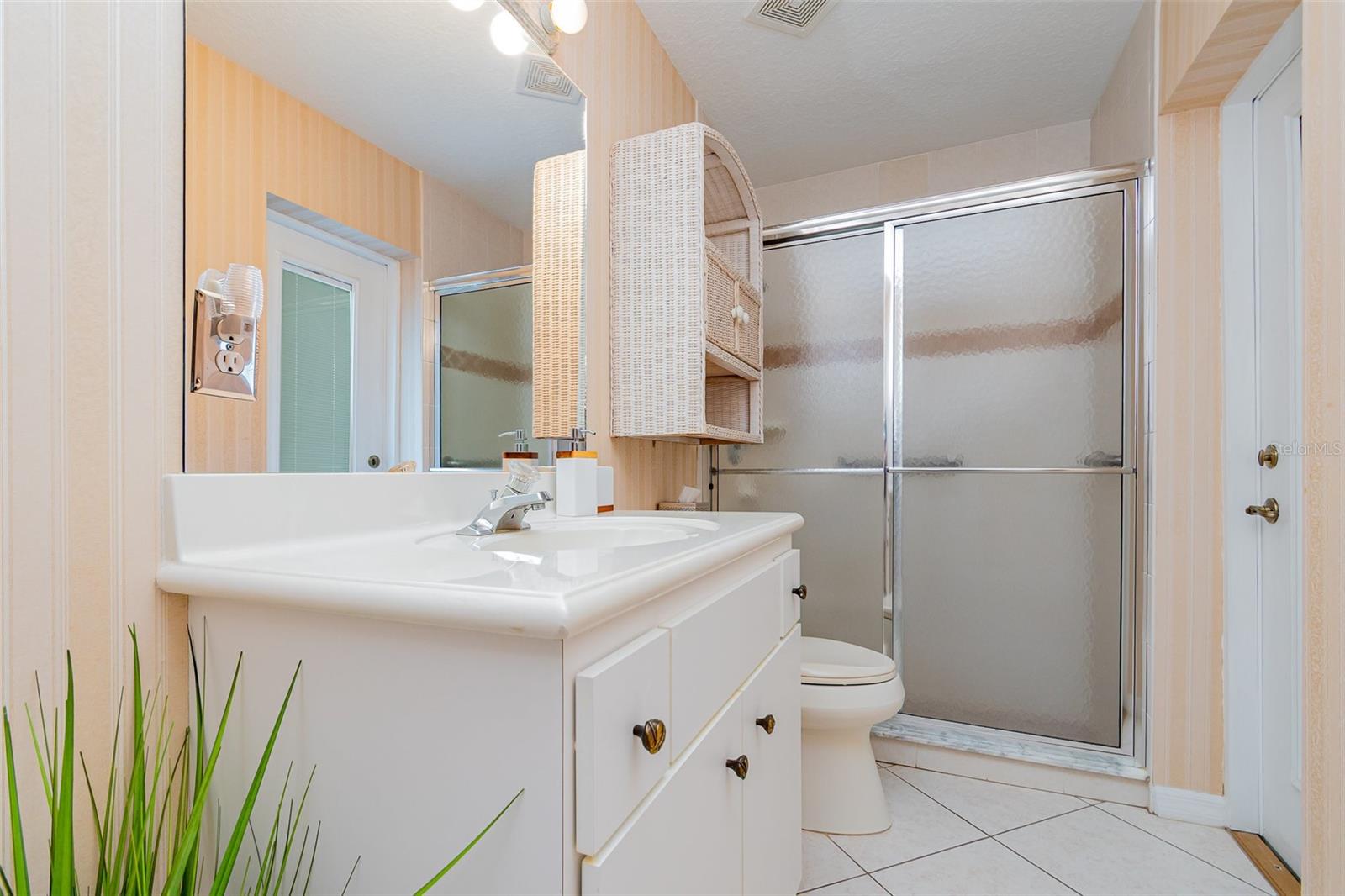 Image 22 of 32 For 2135 Springwater Lane