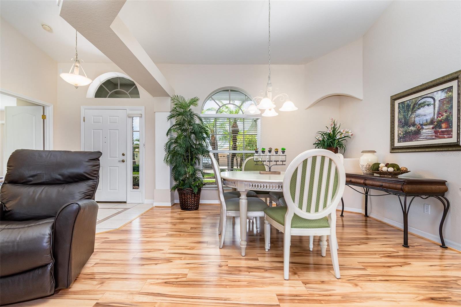 Image 8 of 32 For 2135 Springwater Lane