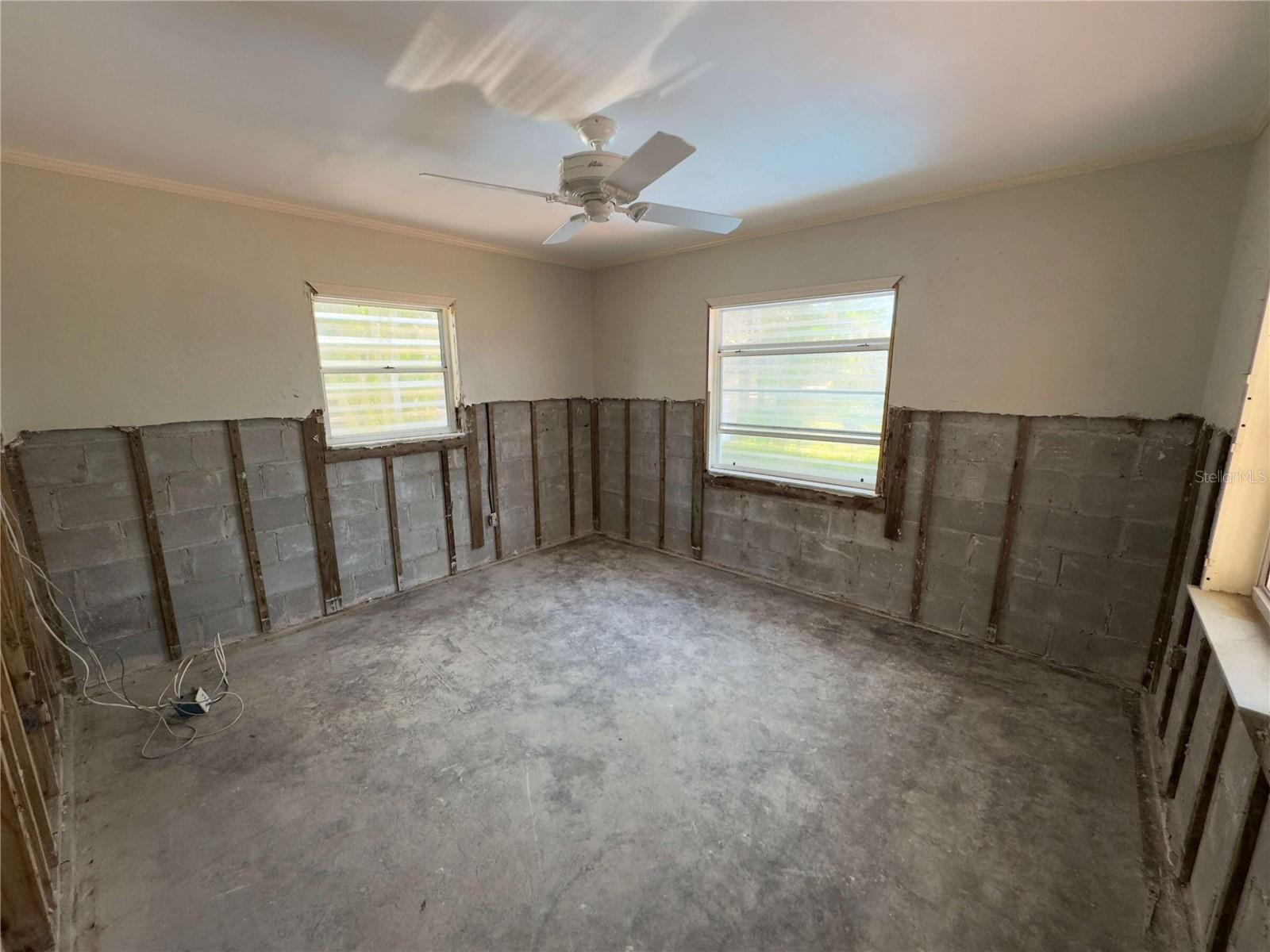 Listing photo id 28 for 16107 Gulf Boulevard