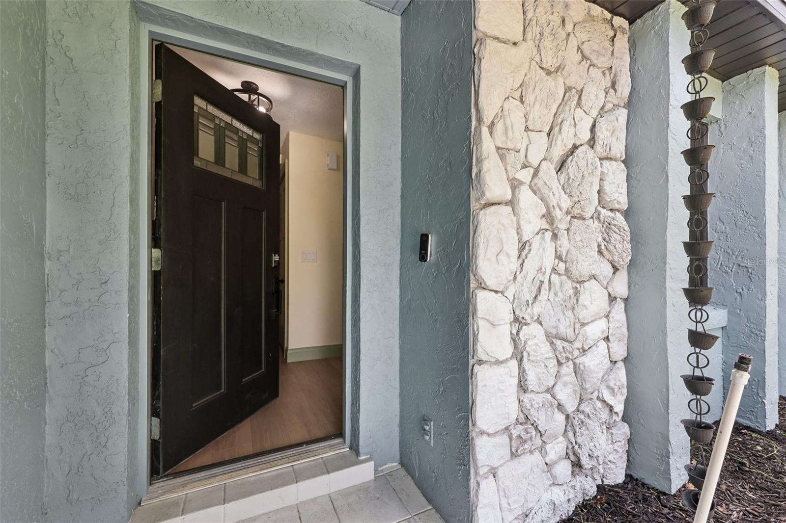 Image 4 of 46 For 1360 Gladiolas Drive