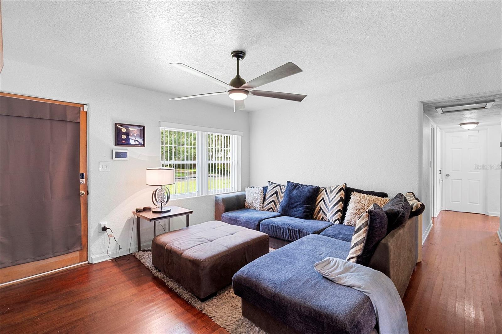 Image 11 of 30 For 1805 Paloma Avenue