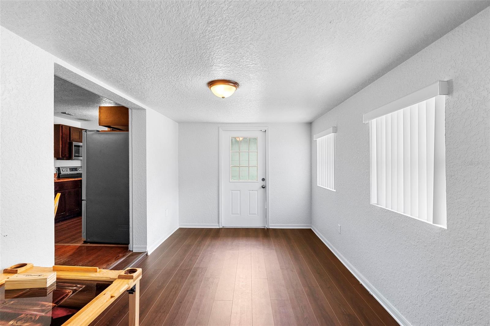 Image 9 of 30 For 1805 Paloma Avenue