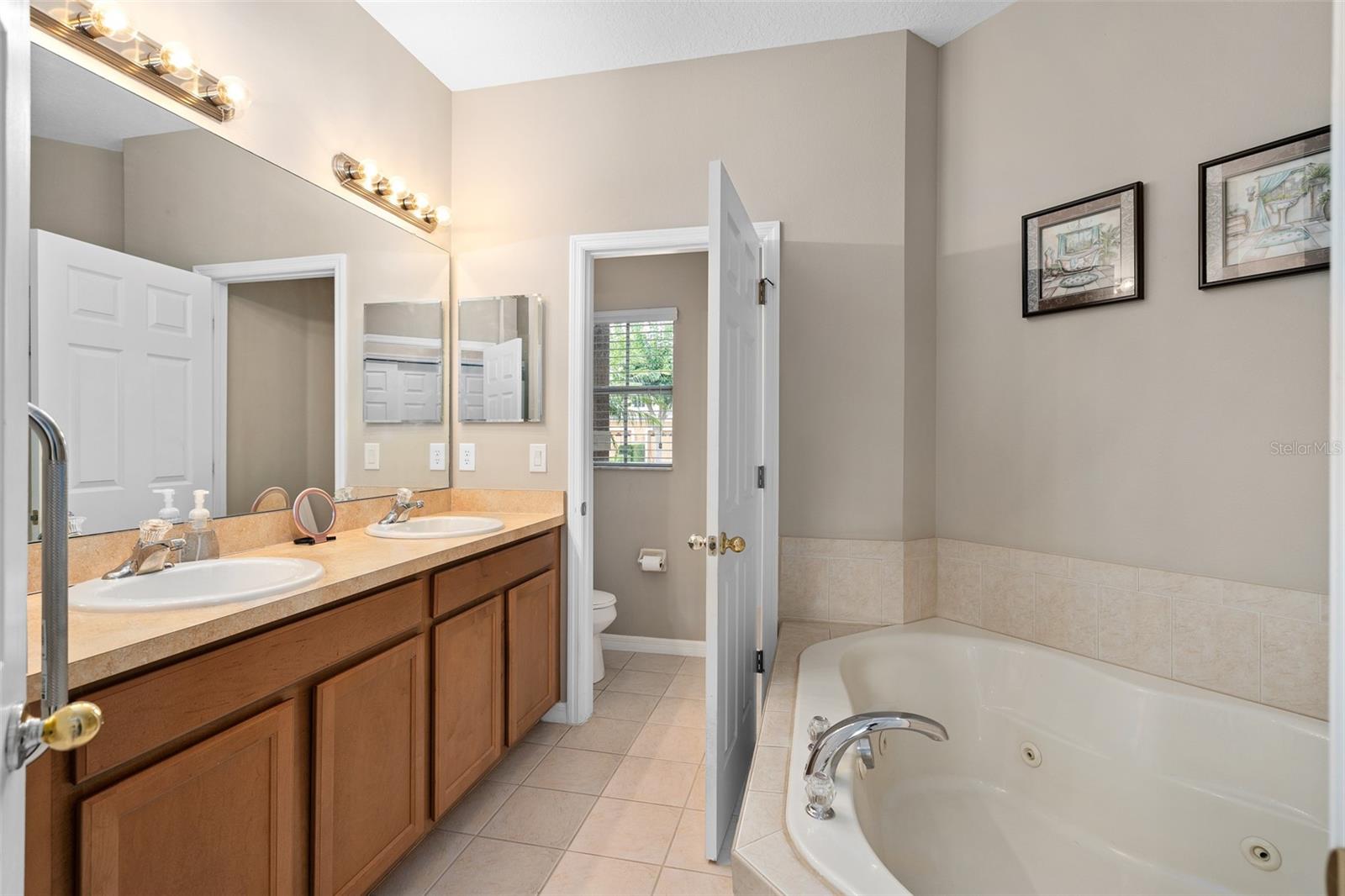 Image 13 of 27 For 479 Harbor Winds Court
