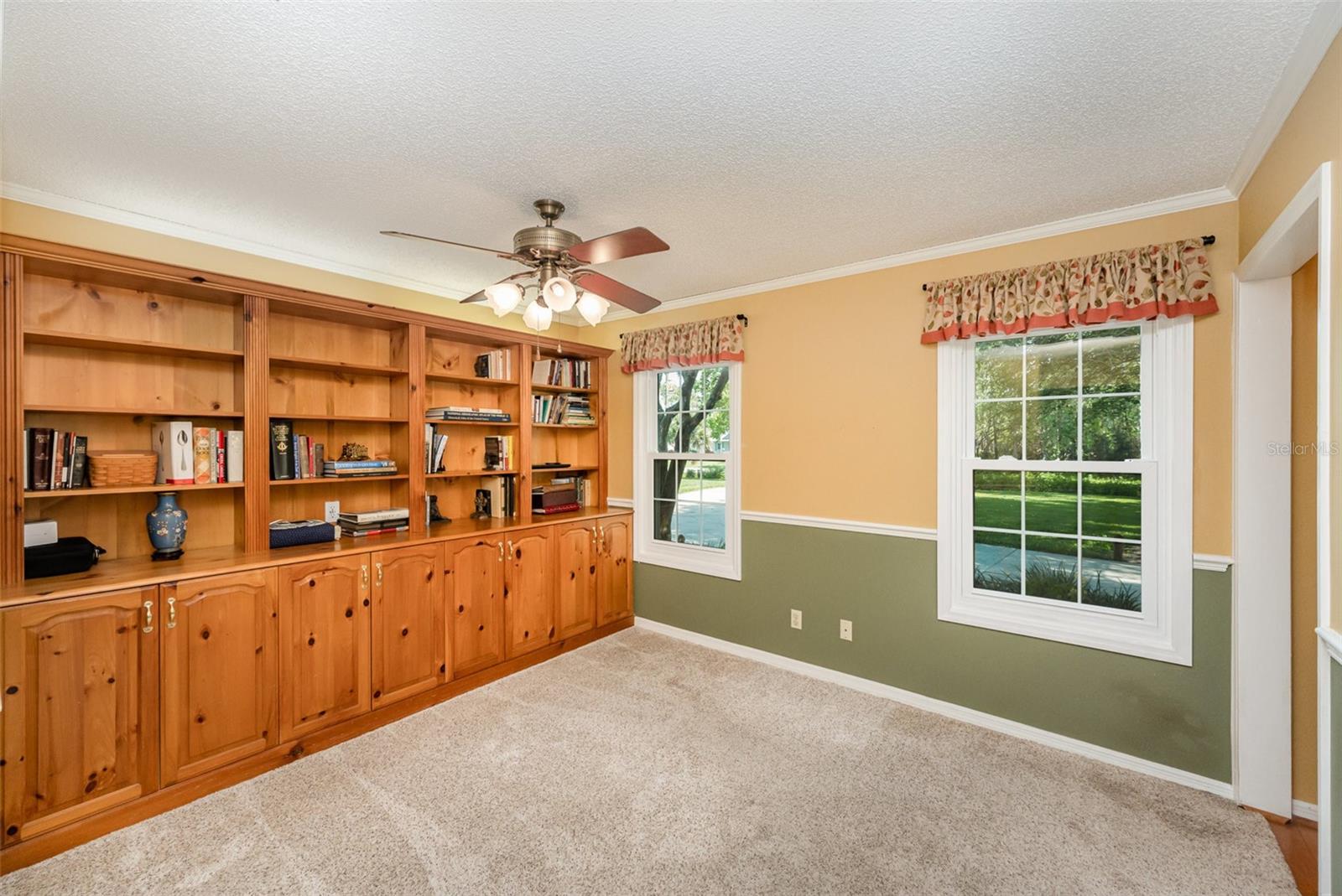 Image 21 of 44 For 6321 Quarterhorse Circle