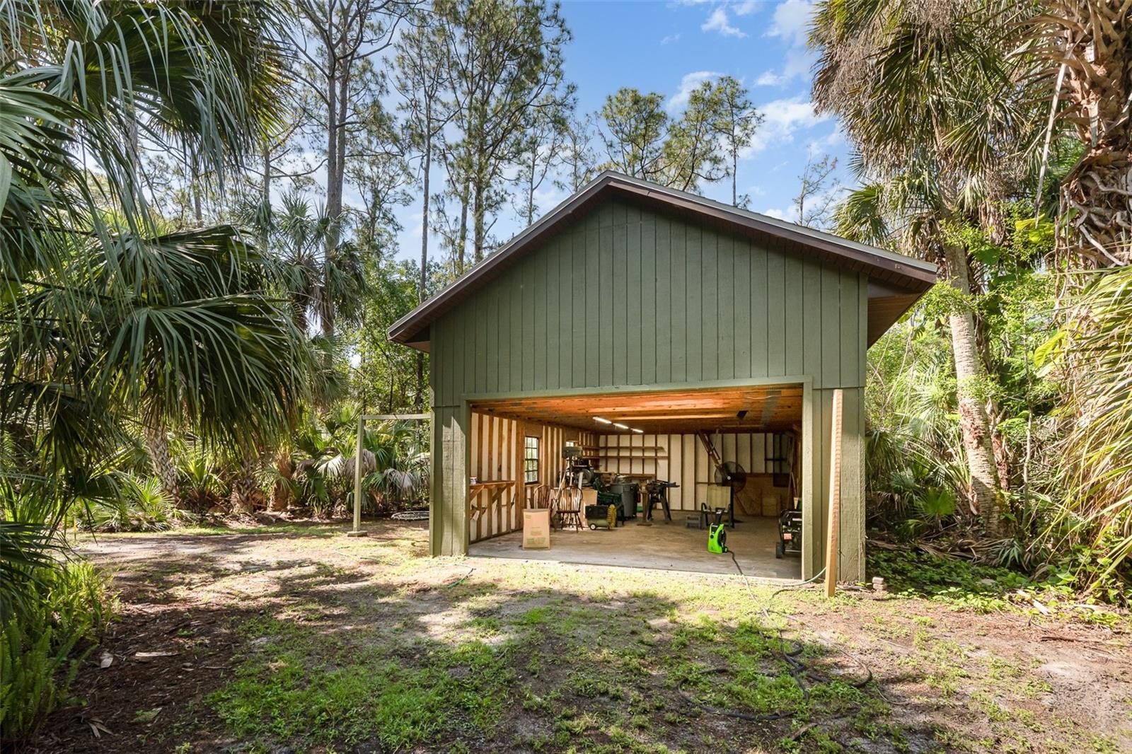 Image 39 of 44 For 6321 Quarterhorse Circle