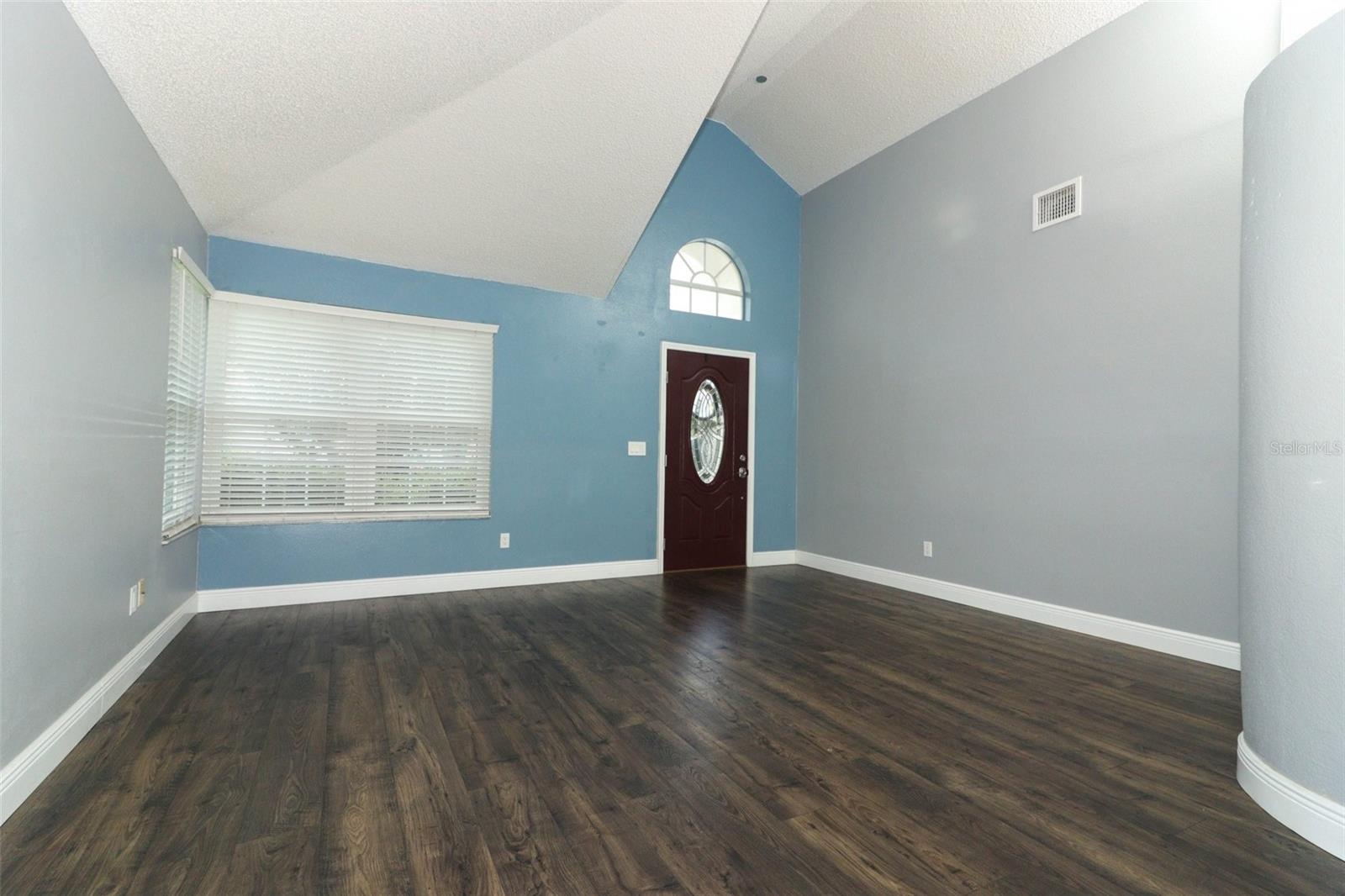 Image 6 of 63 For 5165 Mystic Point Court