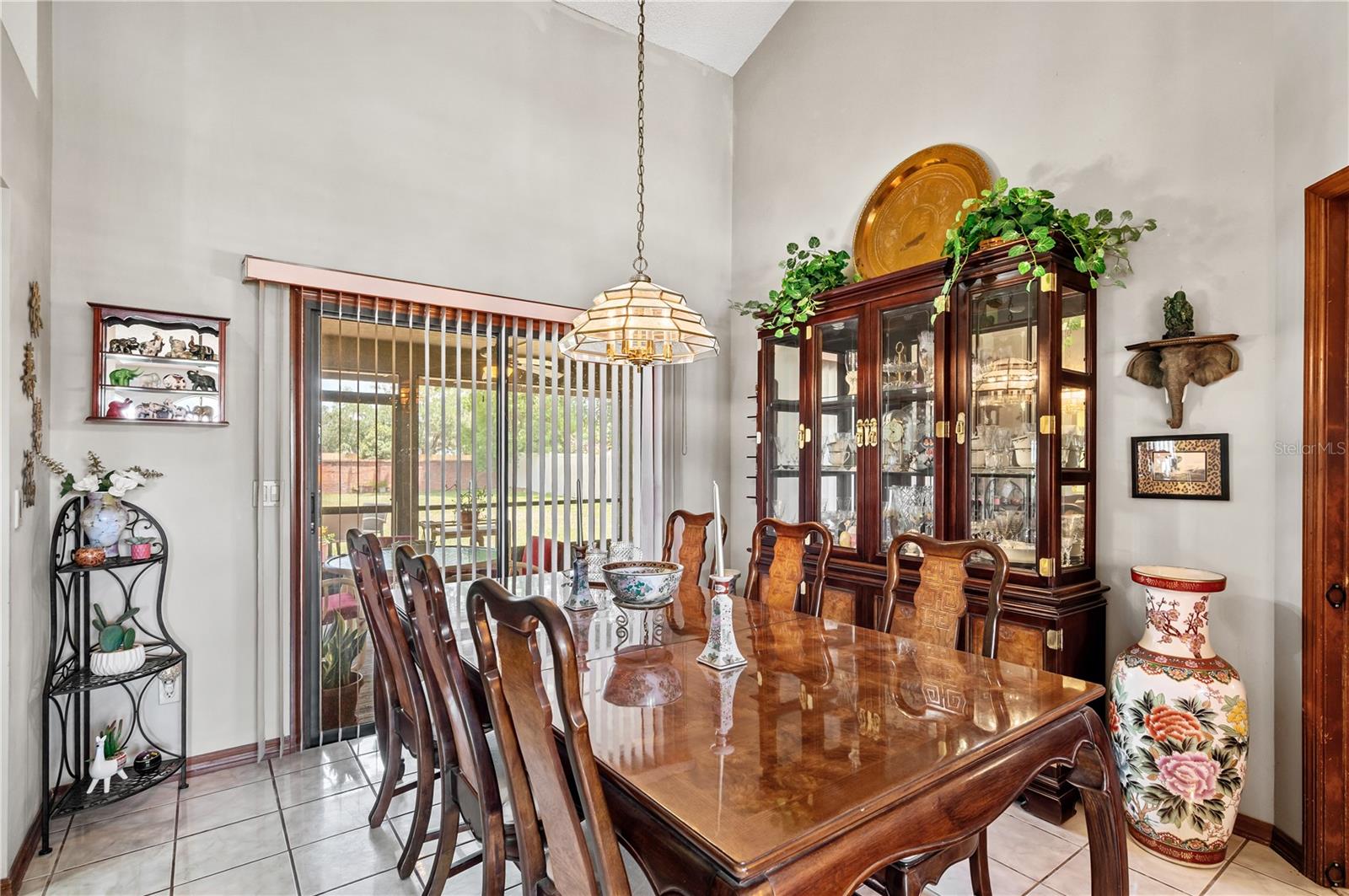 Image 6 of 30 For 2209 Fairglenn Way