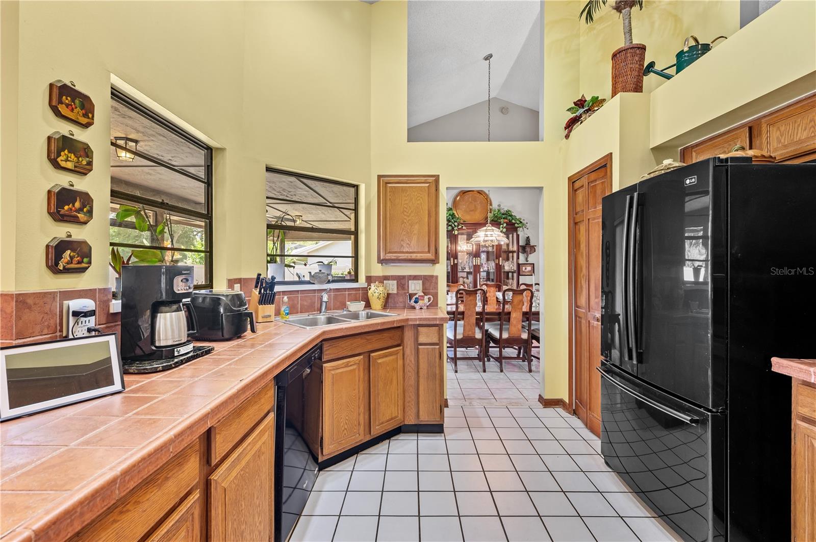 Image 7 of 30 For 2209 Fairglenn Way