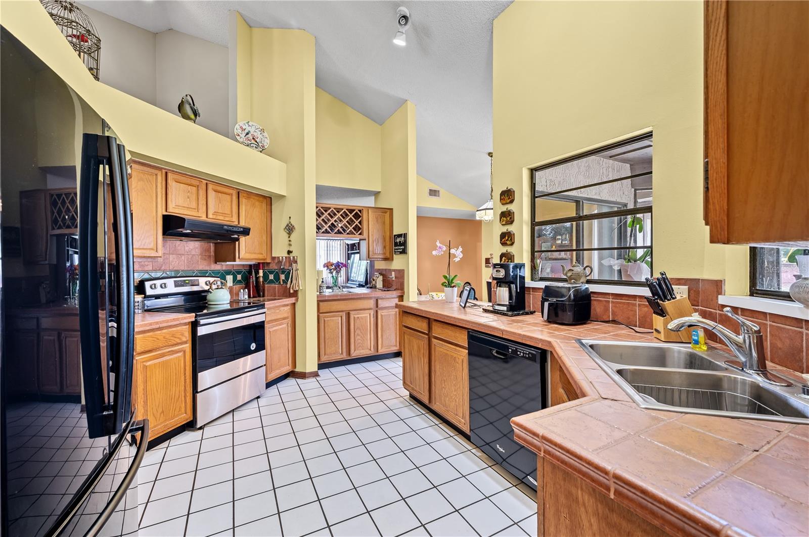 Image 8 of 30 For 2209 Fairglenn Way