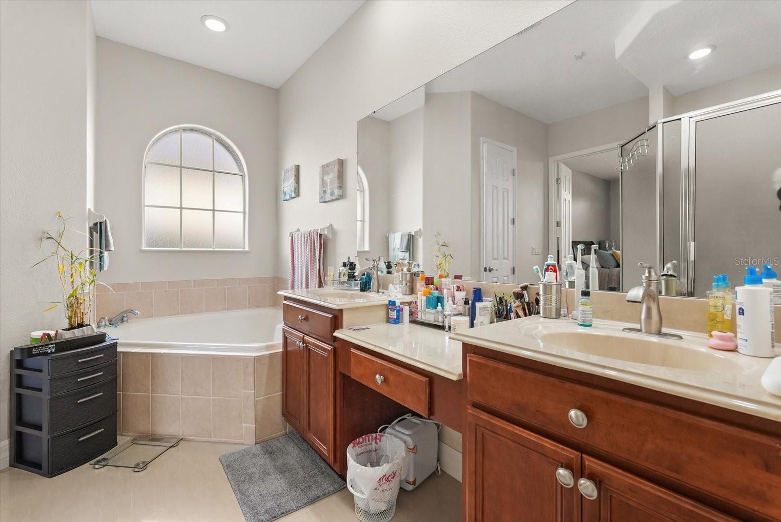Listing photo id 28 for 16108 Bristol Lake Circle