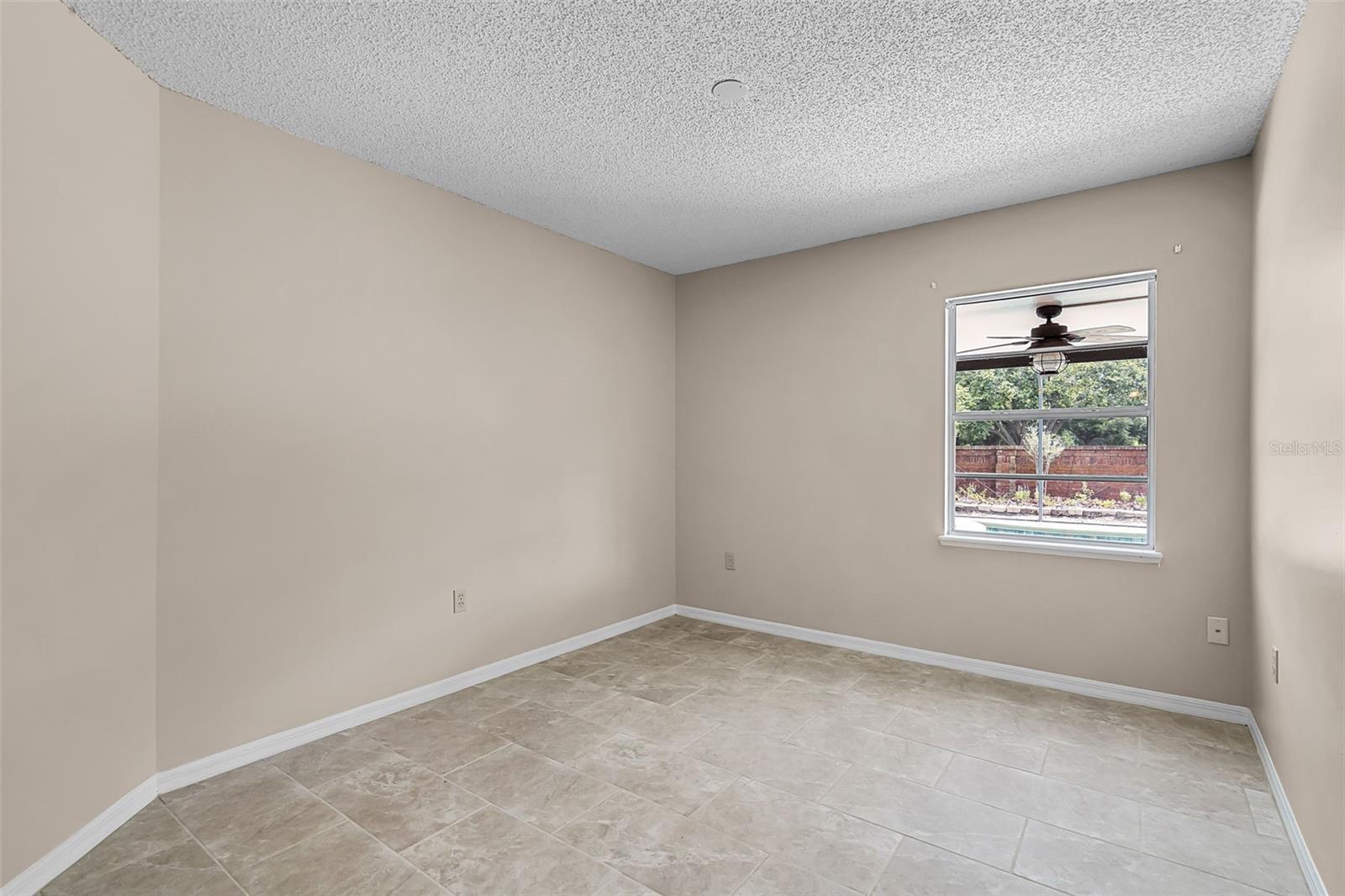 Image 12 of 19 For 3055 Dellcrest Place