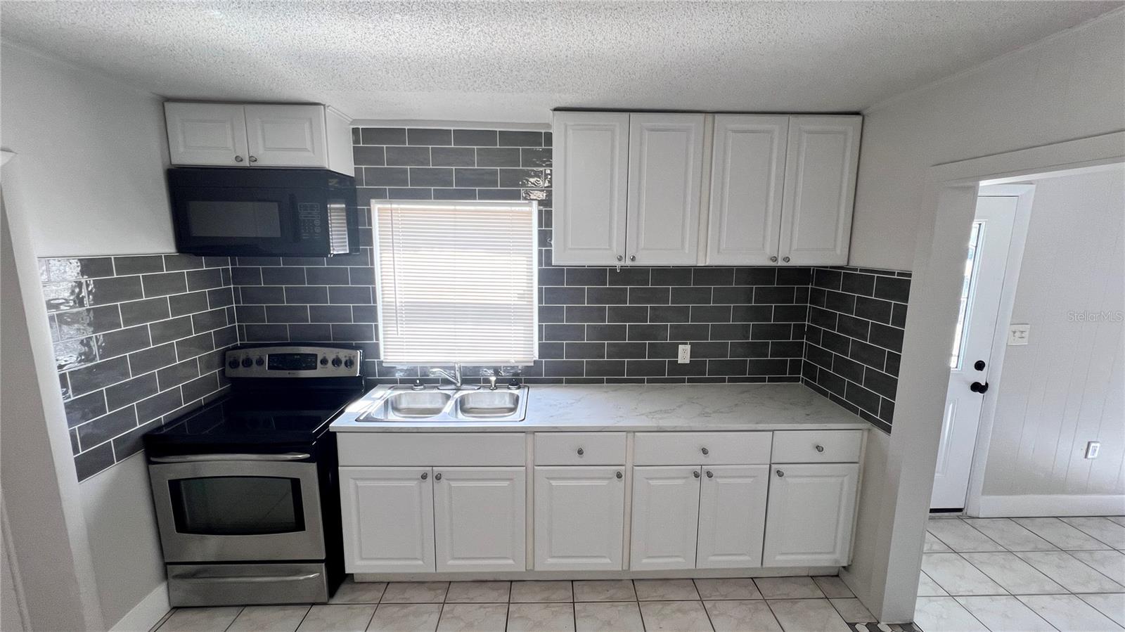 Image 10 of 31 For 1316 Donna Avenue