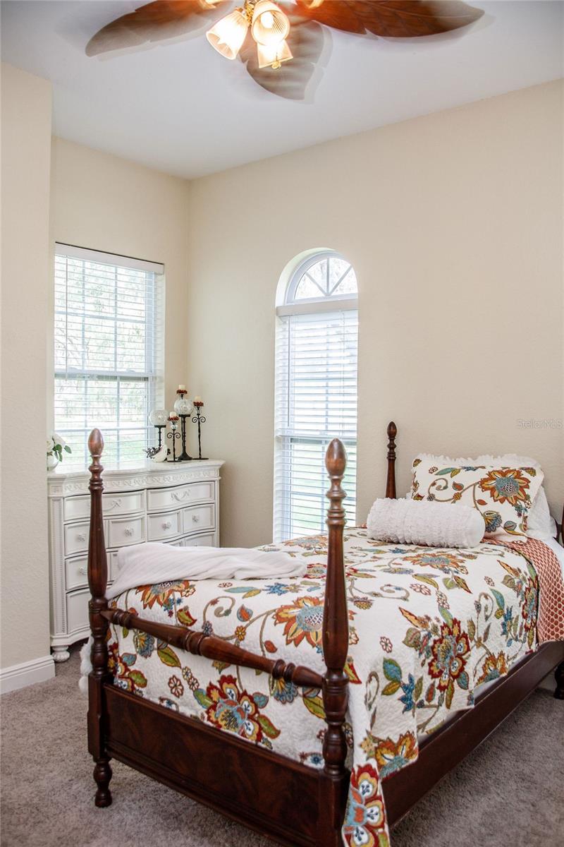 Image 38 of 49 For 2906 Country Breeze Drive