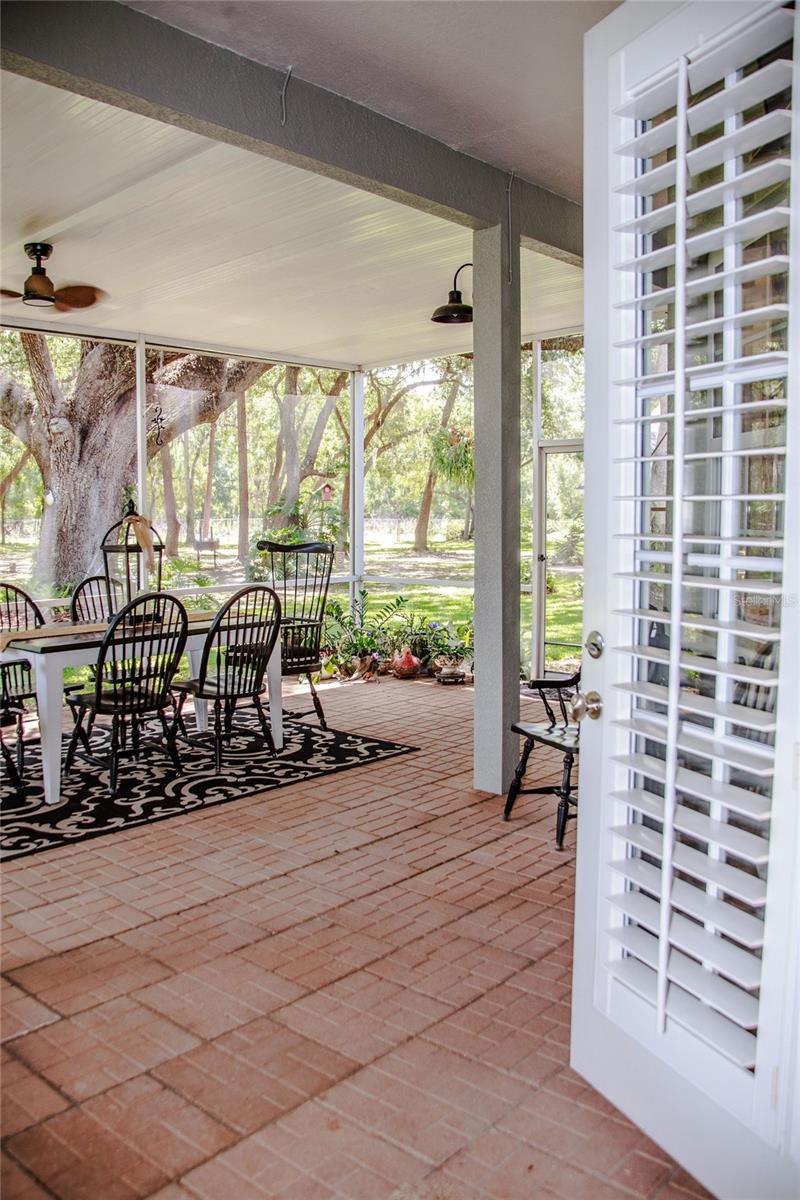 Image 43 of 49 For 2906 Country Breeze Drive