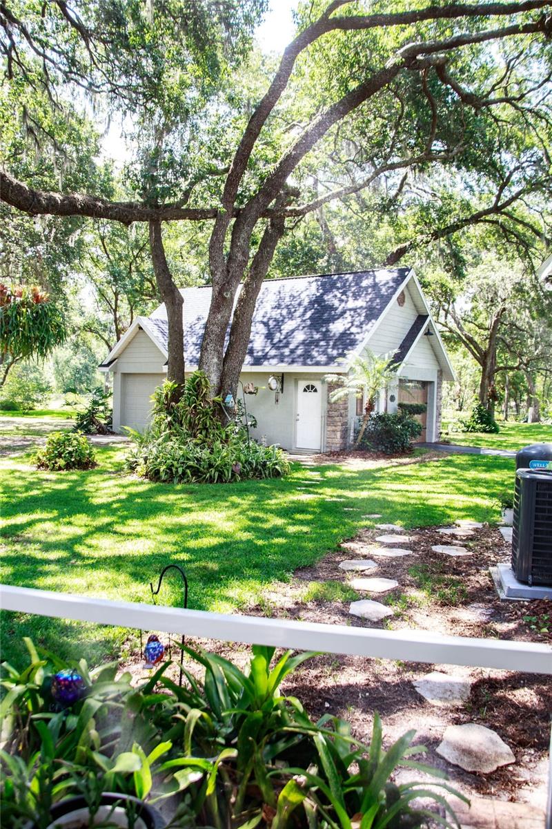 Image 46 of 49 For 2906 Country Breeze Drive