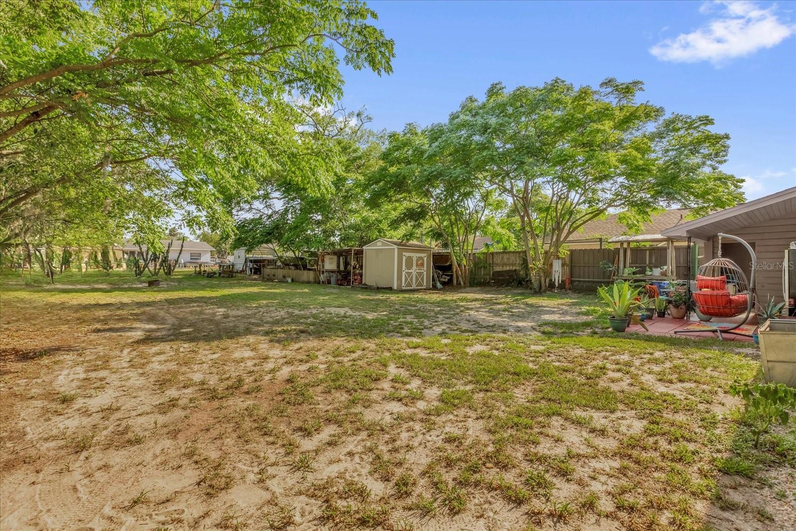 Image 21 of 36 For 512 Dixson Street