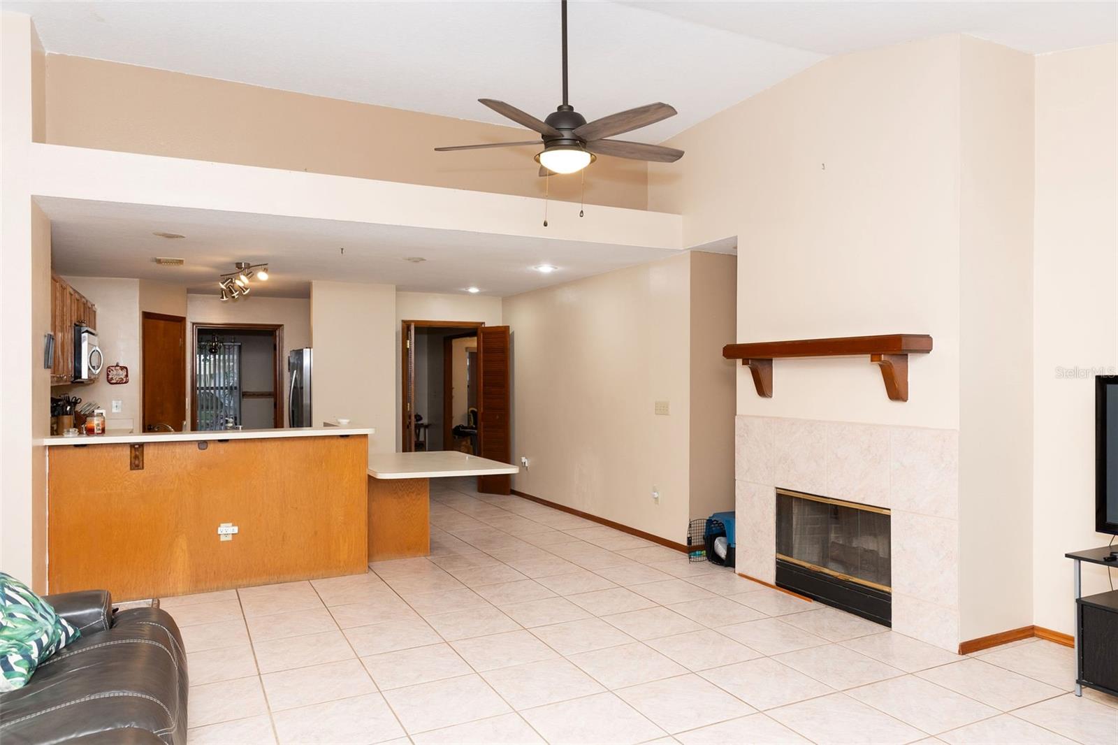 Image 13 of 28 For 596 Starstone Drive