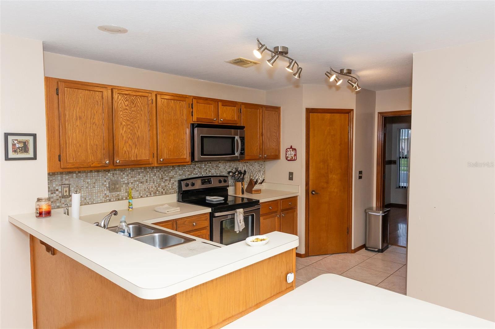 Image 15 of 28 For 596 Starstone Drive