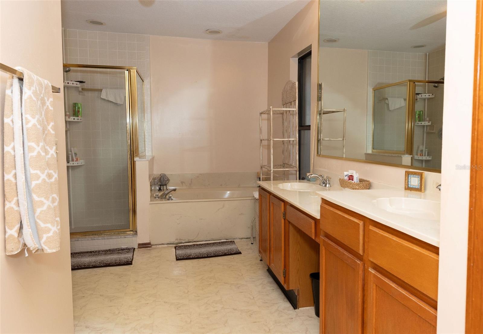 Image 20 of 28 For 596 Starstone Drive