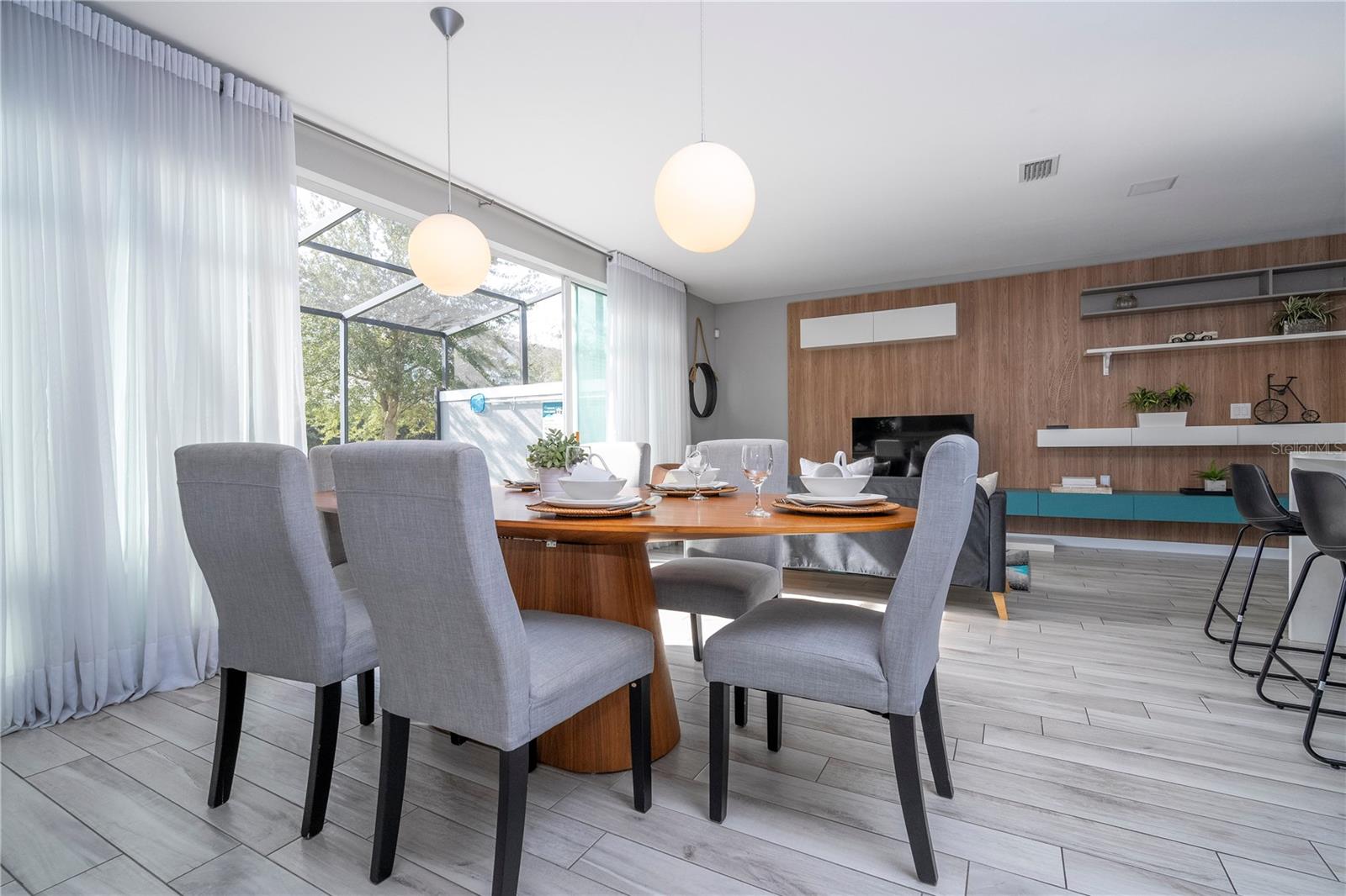 Image 16 of 60 For 4414 Le Reve Court