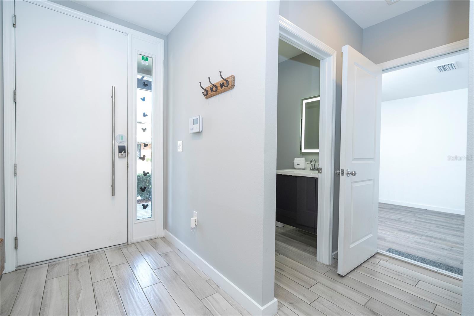 Image 4 of 60 For 4414 Le Reve Court