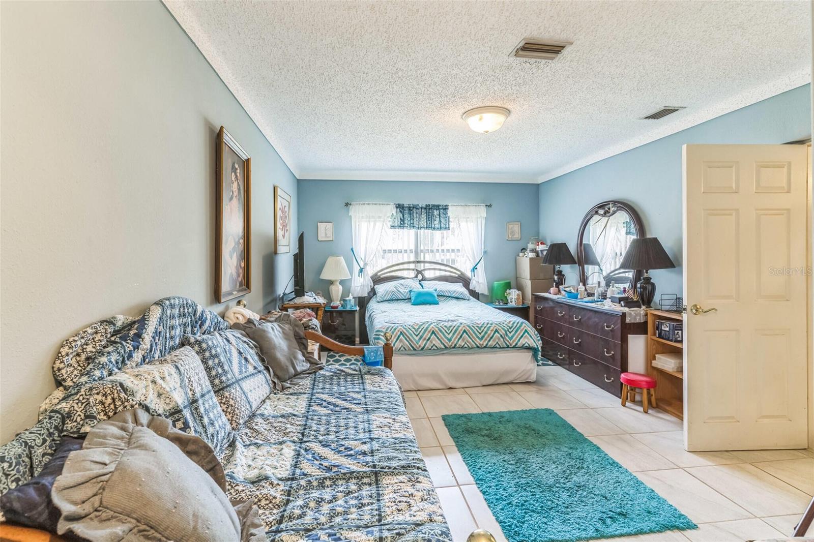 Image 21 of 39 For 251 Tropic Boulevard W