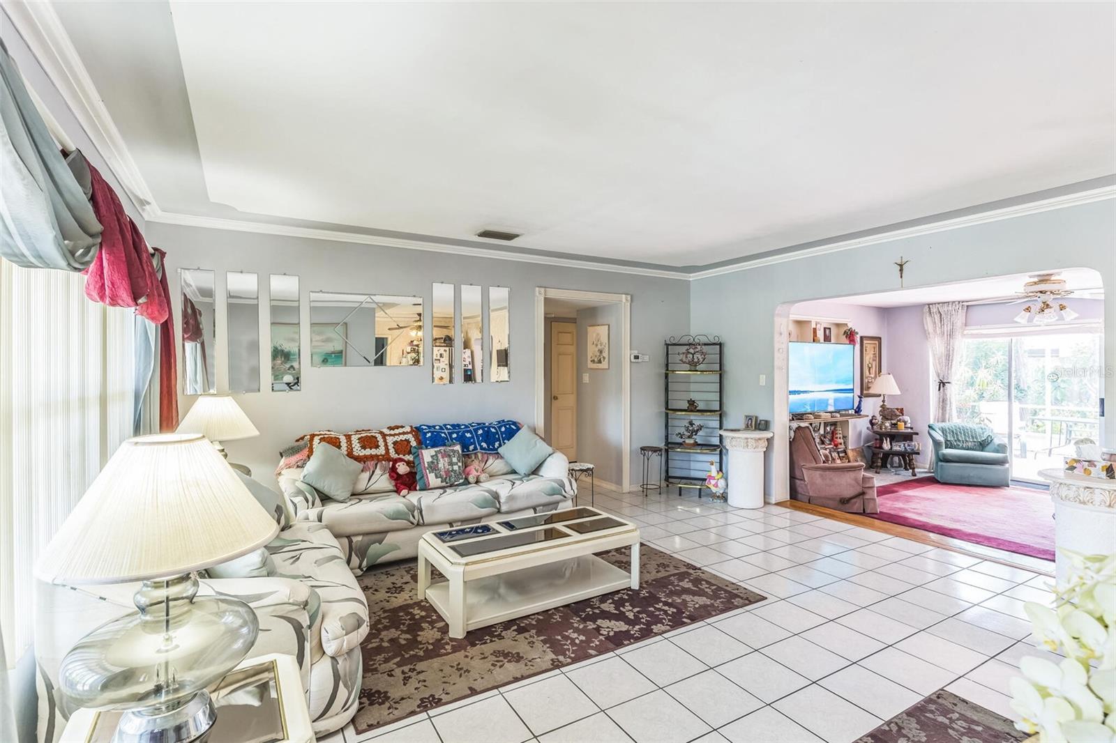 Image 6 of 39 For 251 Tropic Boulevard W