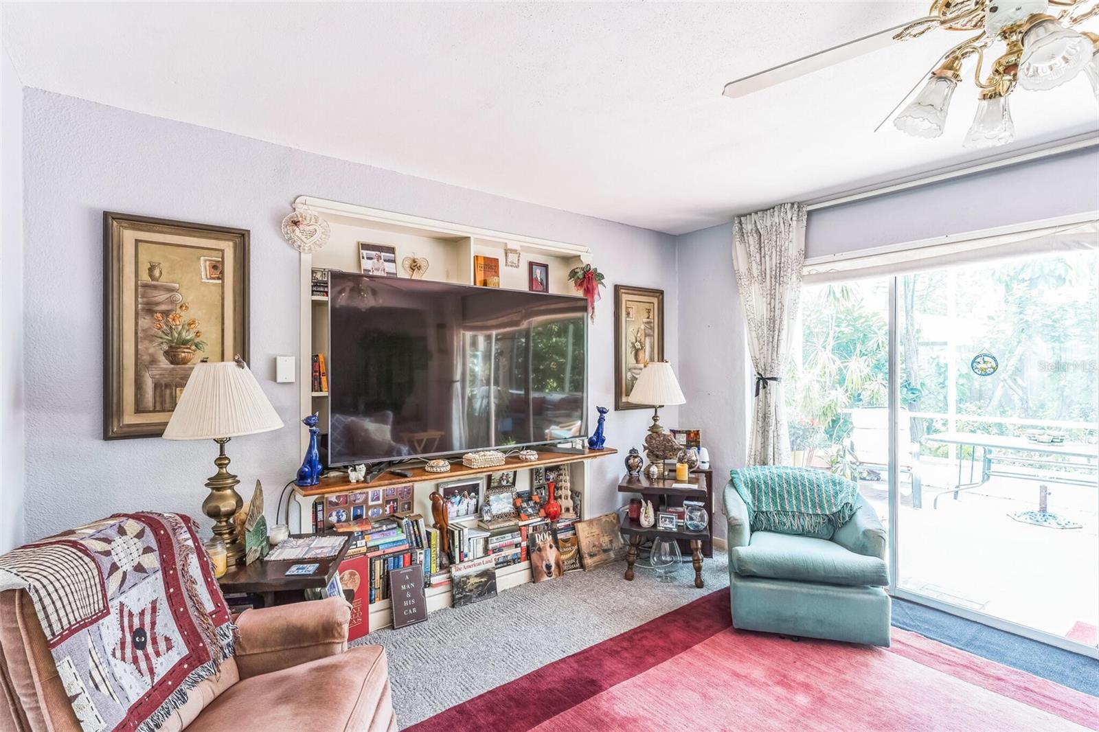 Image 8 of 39 For 251 Tropic Boulevard W