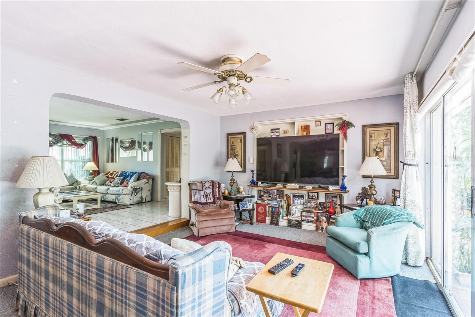 Image 9 of 39 For 251 Tropic Boulevard W