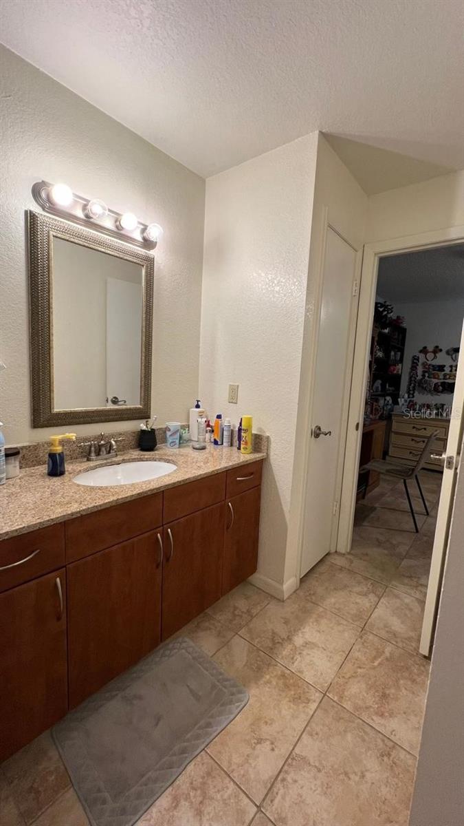 Image 15 of 18 For 11582 Westwood Boulevard 1428