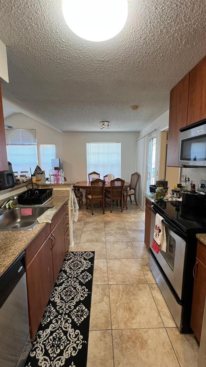 Image 9 of 18 For 11582 Westwood Boulevard 1428