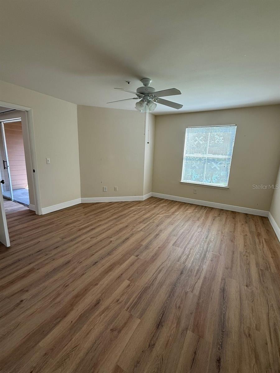 Image 12 of 31 For 474 Pin Oak Place 108
