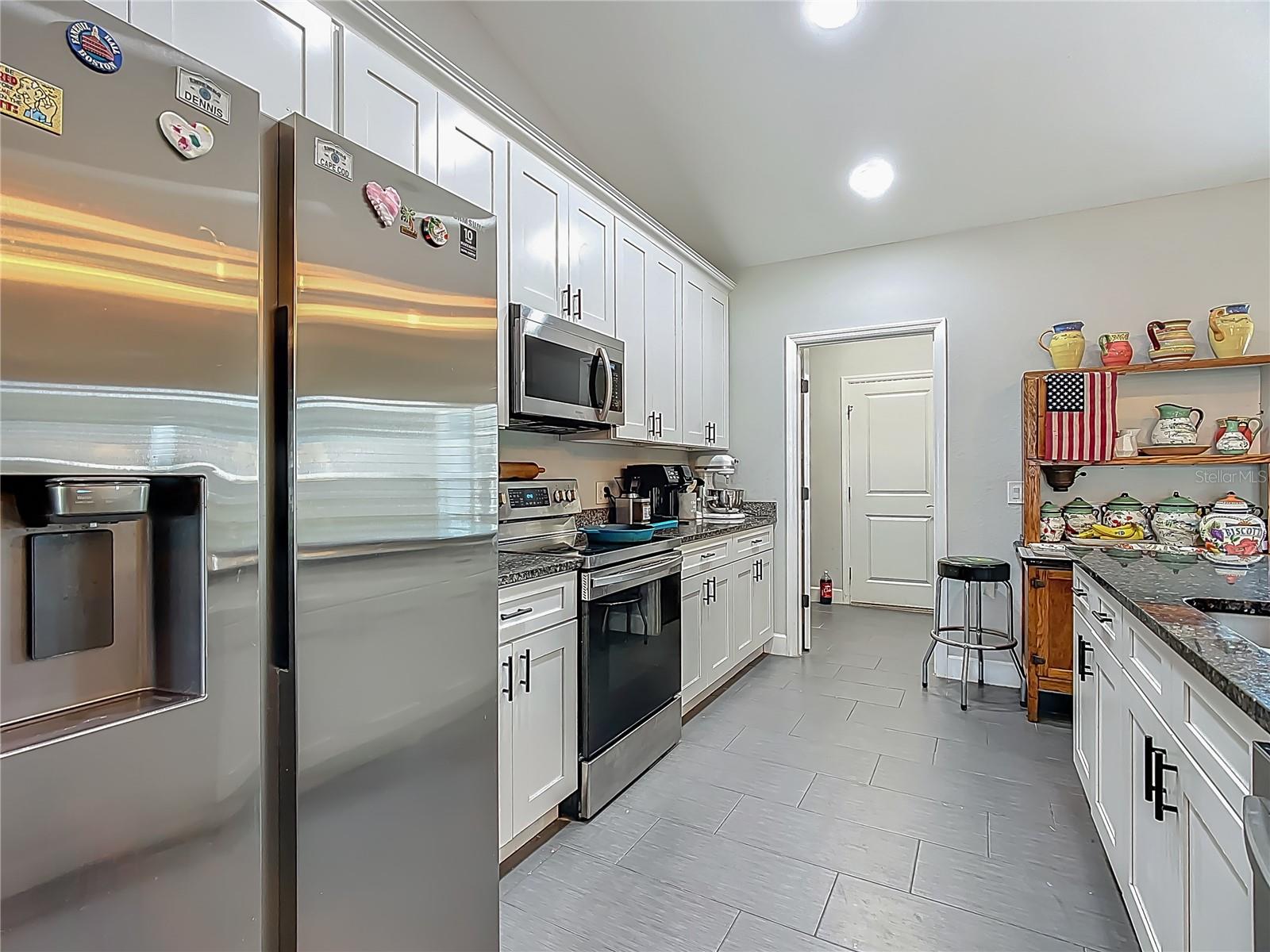Image 14 of 41 For 439 Lake Daisy Drive