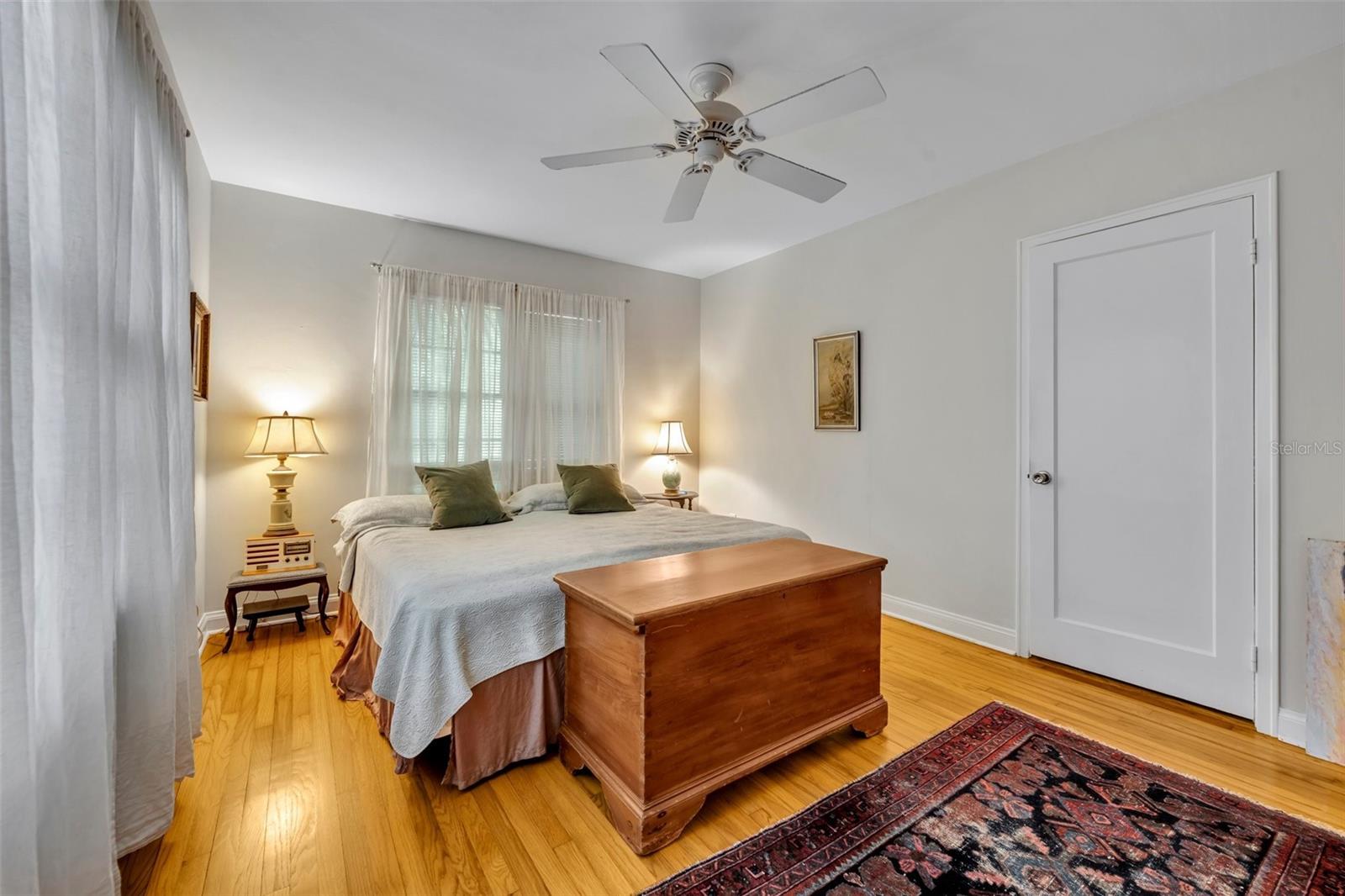 Image 14 of 23 For 171 Cortland Avenue