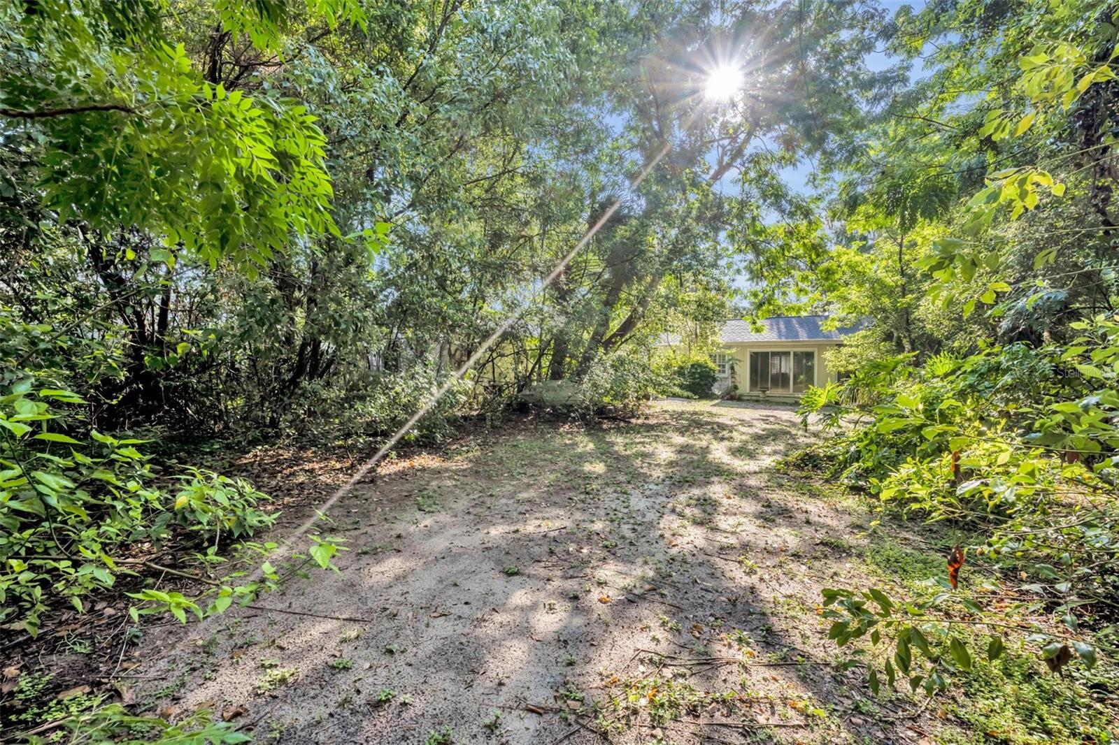 Image 4 of 23 For 171 Cortland Avenue
