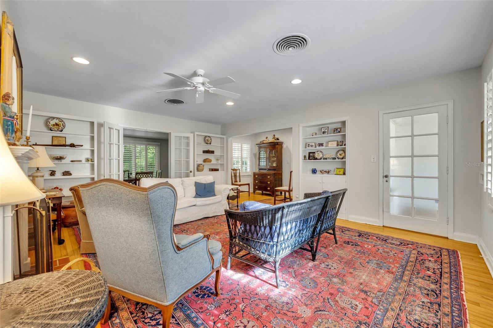 Image 8 of 23 For 171 Cortland Avenue