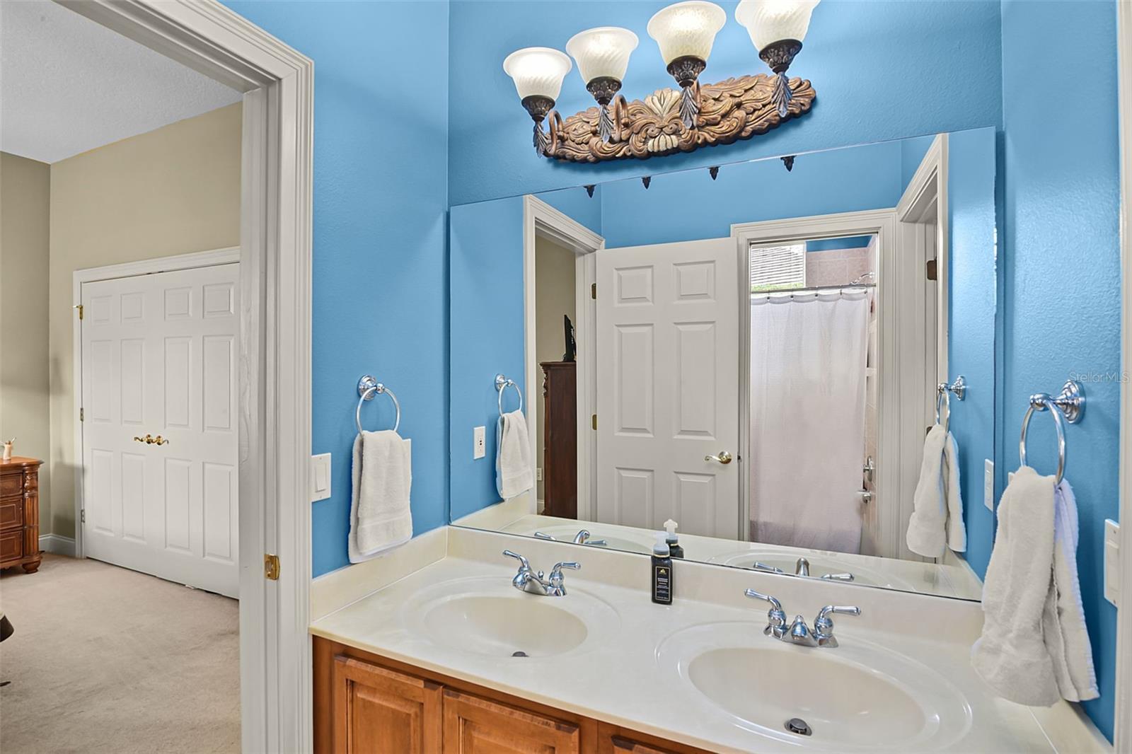 Image 39 of 74 For 1453 Langham Terrace