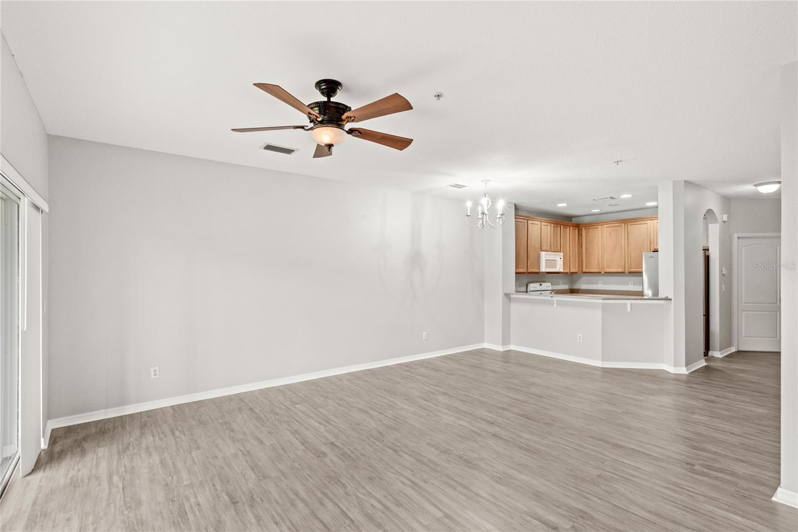Image 11 of 36 For 13813 Daniels Landing Circle