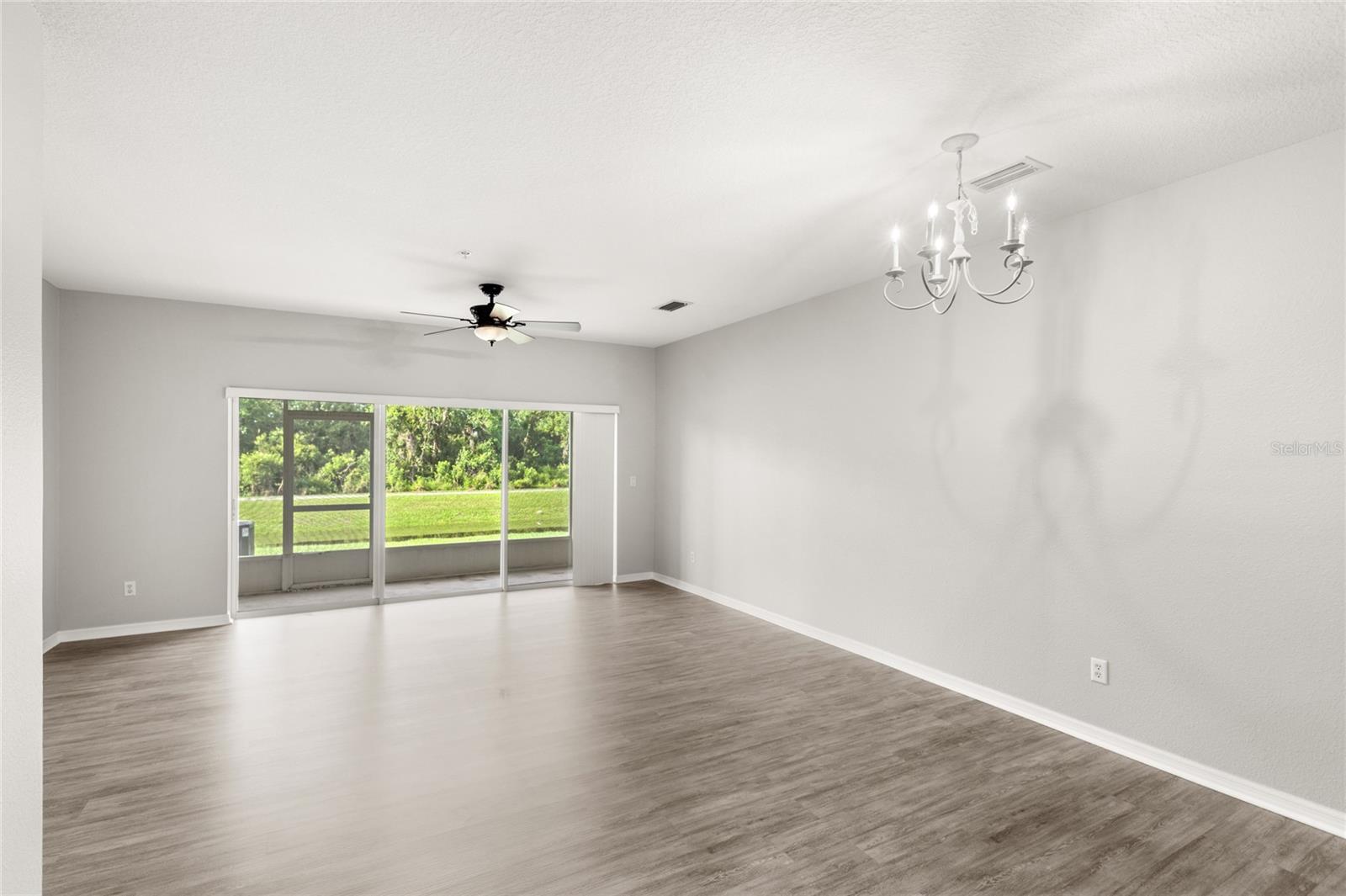 Image 12 of 36 For 13813 Daniels Landing Circle