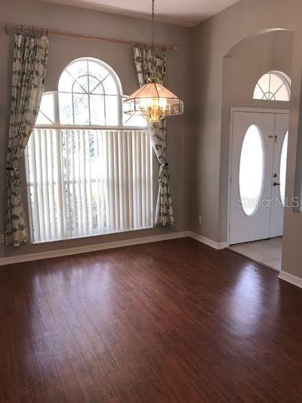 Image 5 of 16 For 13744 Crystal River Drive