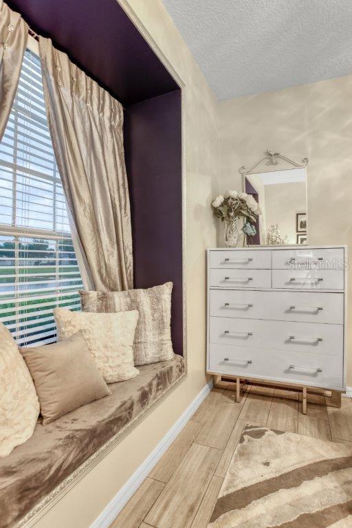 Image 10 of 31 For 6527 Silver Queen Way