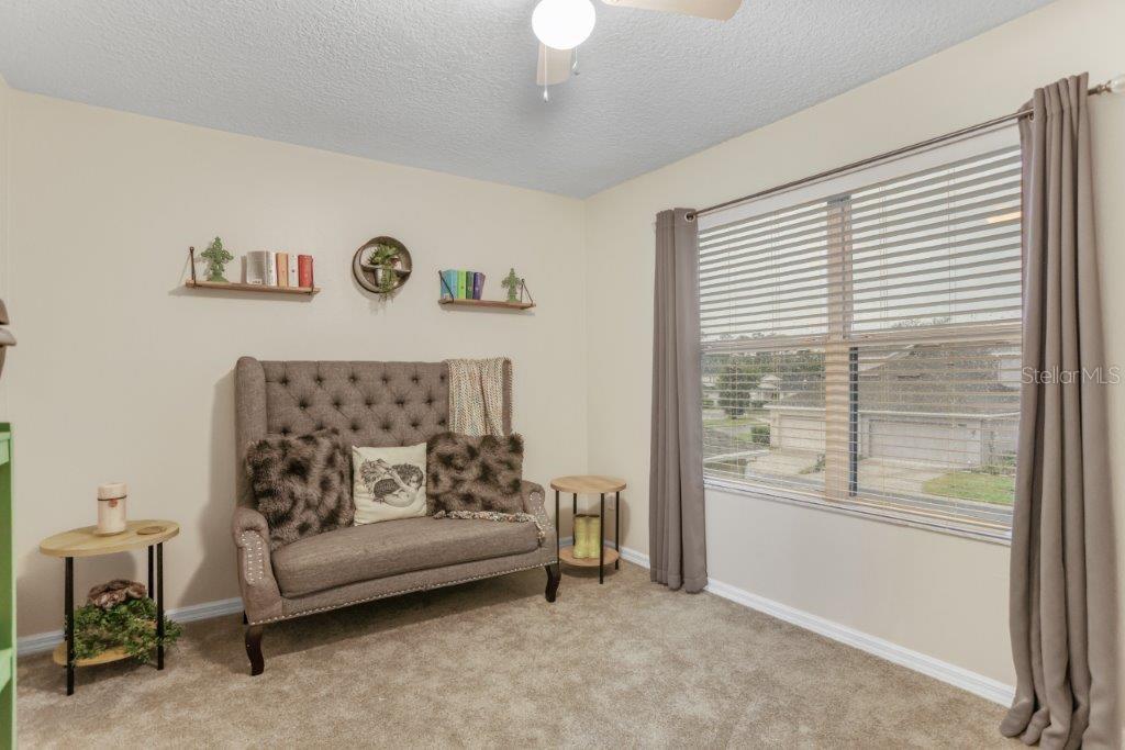 Image 26 of 31 For 6527 Silver Queen Way