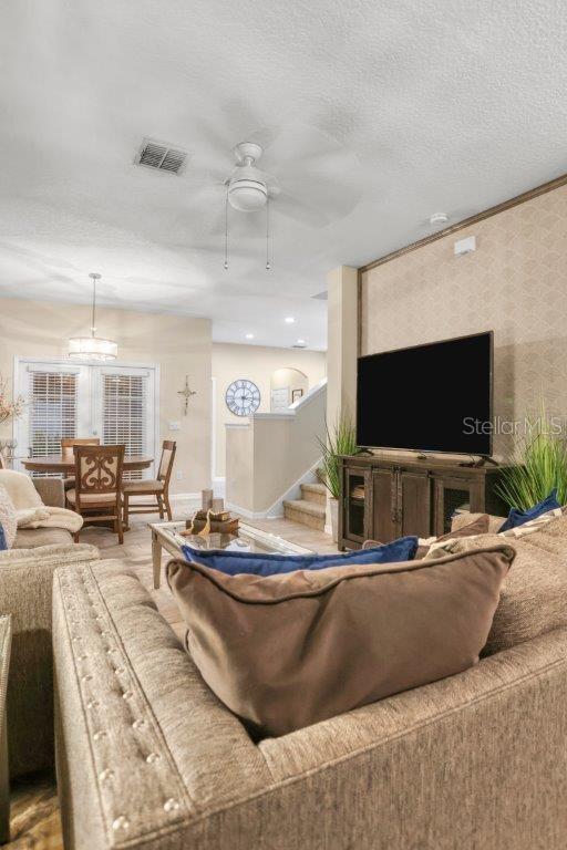 Image 6 of 31 For 6527 Silver Queen Way