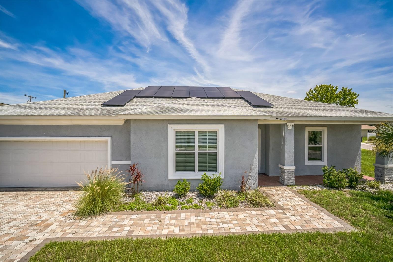 Image 2 of 28 For 10517 Camelia Drive