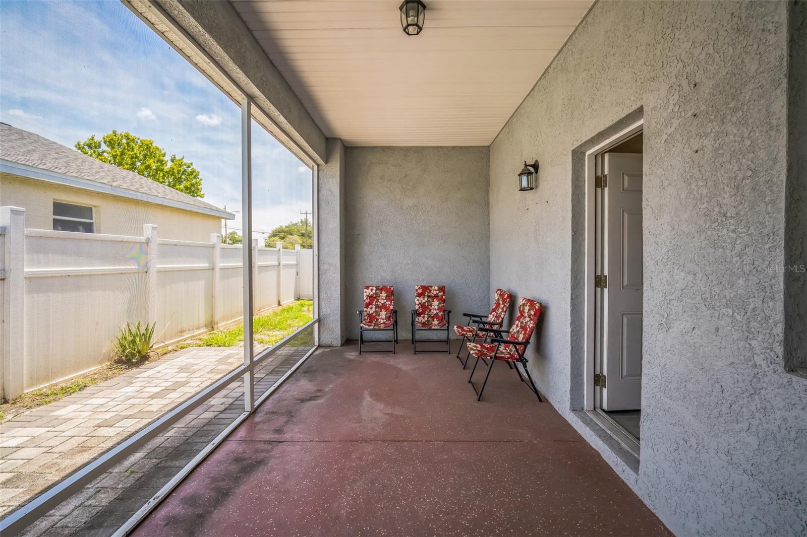 Image 24 of 28 For 10517 Camelia Drive