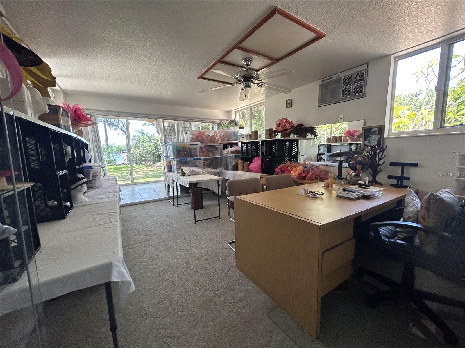 Listing photo id 25 for 18620 Wayne Road