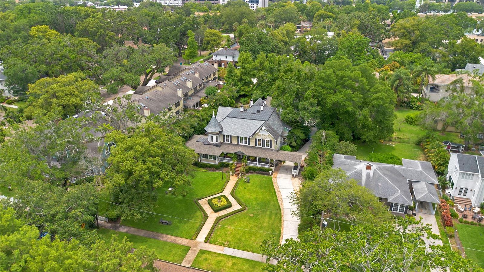 Image 95 of 100 For 614 Lake Avenue