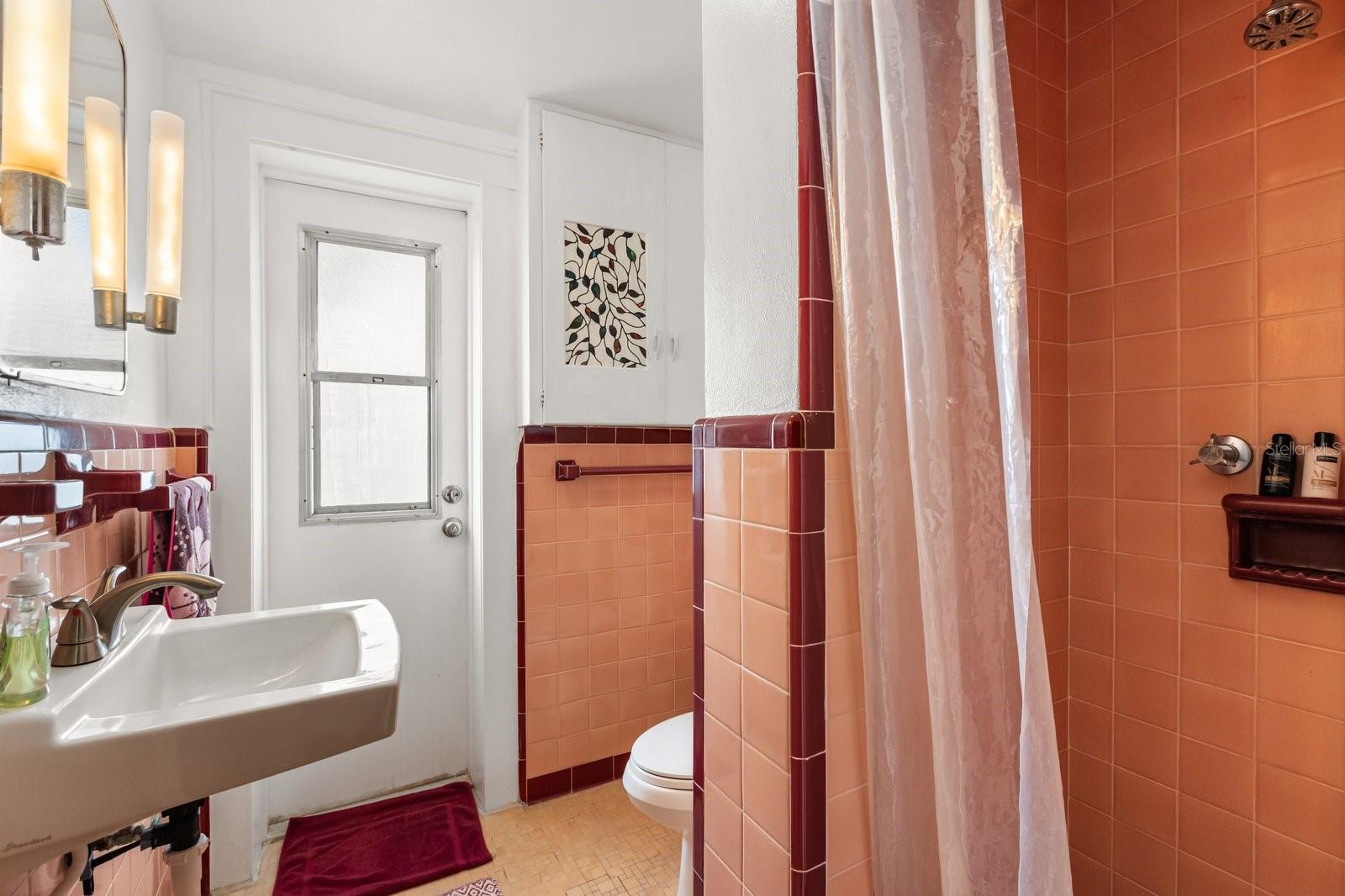 Image 17 of 32 For 4039 Atlantic Avenue