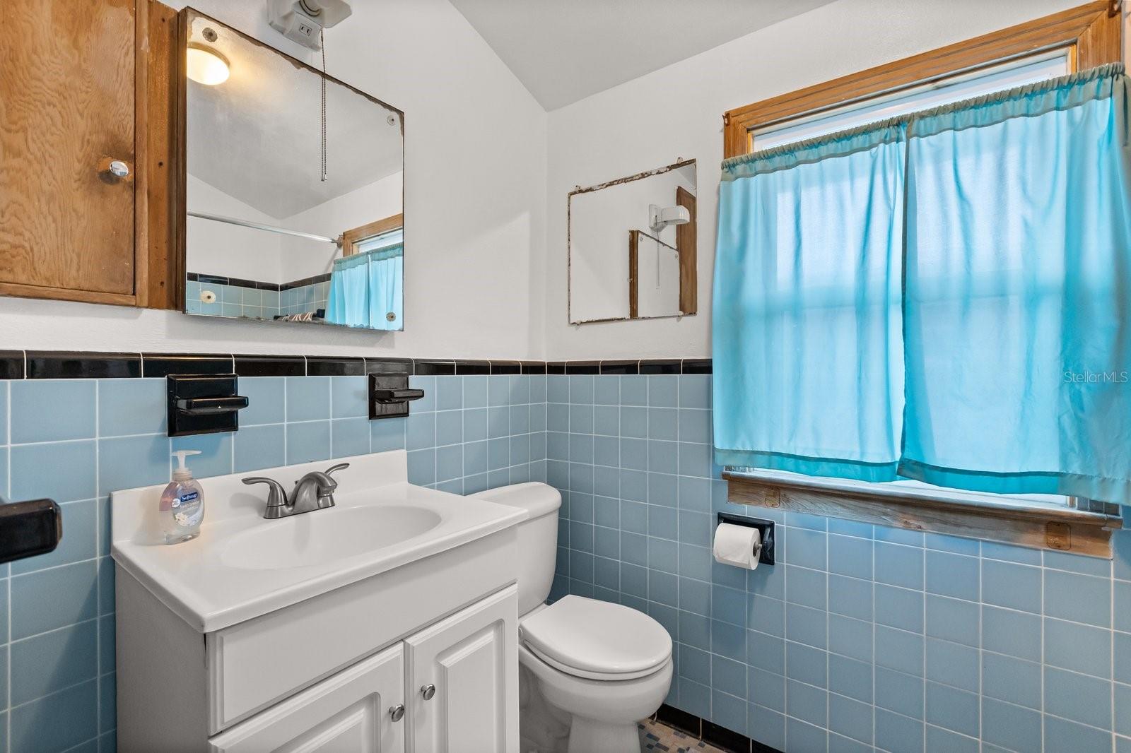 Image 9 of 32 For 4039 Atlantic Avenue