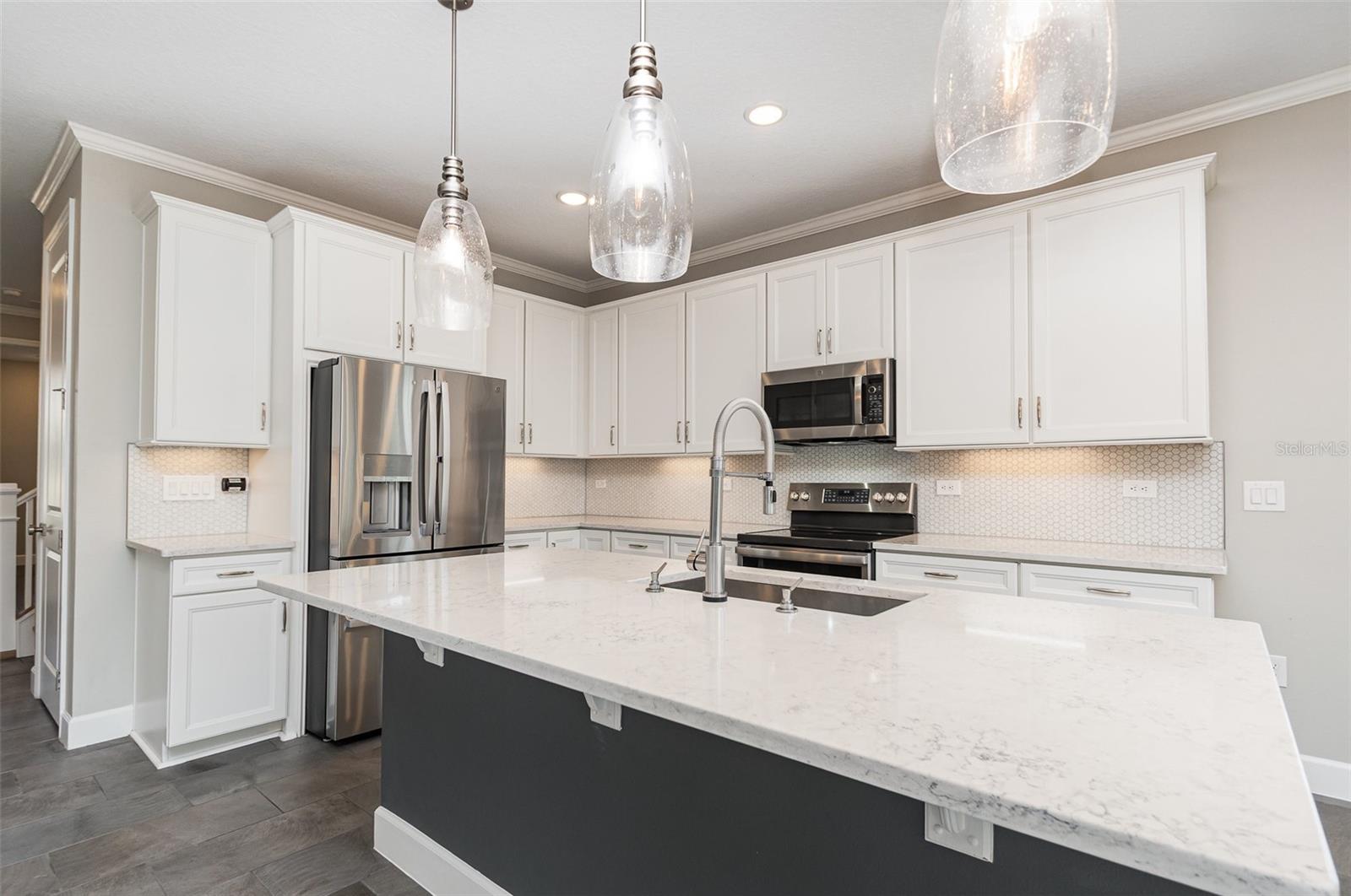 Image 10 of 30 For 31792 Broadwater Avenue